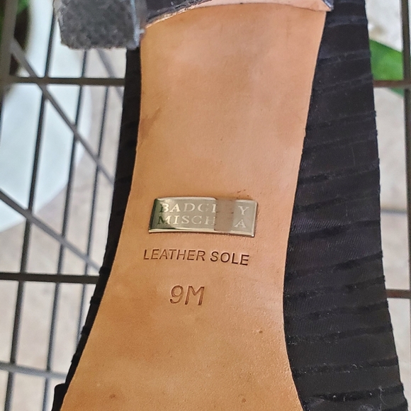 Badgley Mischka Black Satin & Leather Sole Heels - Picture 5 of 9